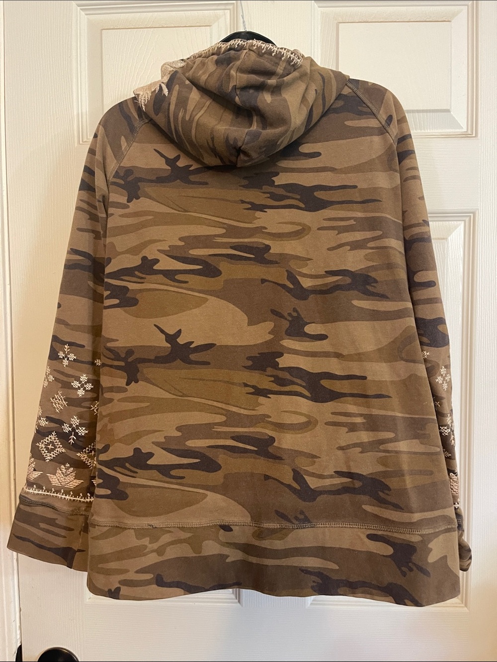 Johnny Was Camo Floral Embroidered Zip Hoodie - Picture 5 of 6